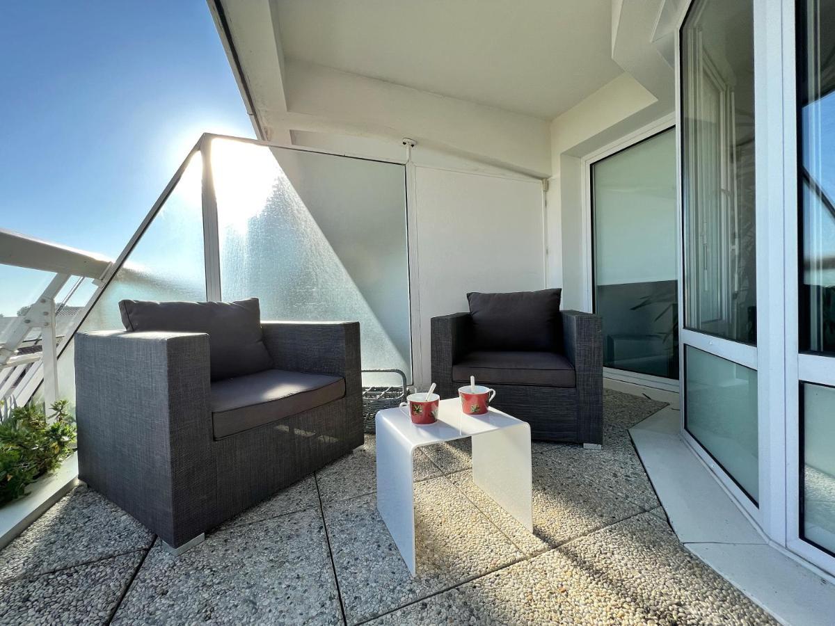 L'Oceane - Magnifique Vue Mer ลาโรแชล ภายนอก รูปภาพ
